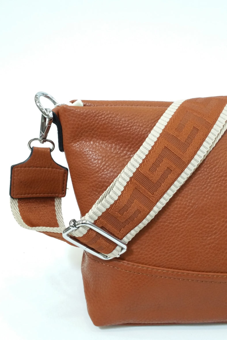 Hazel Handbag in Camel