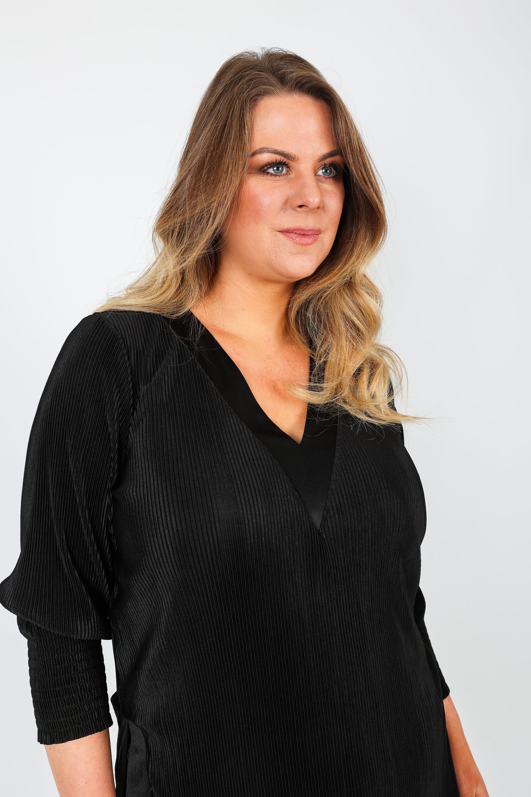 Mellomi Sharon Plisse Top in Black