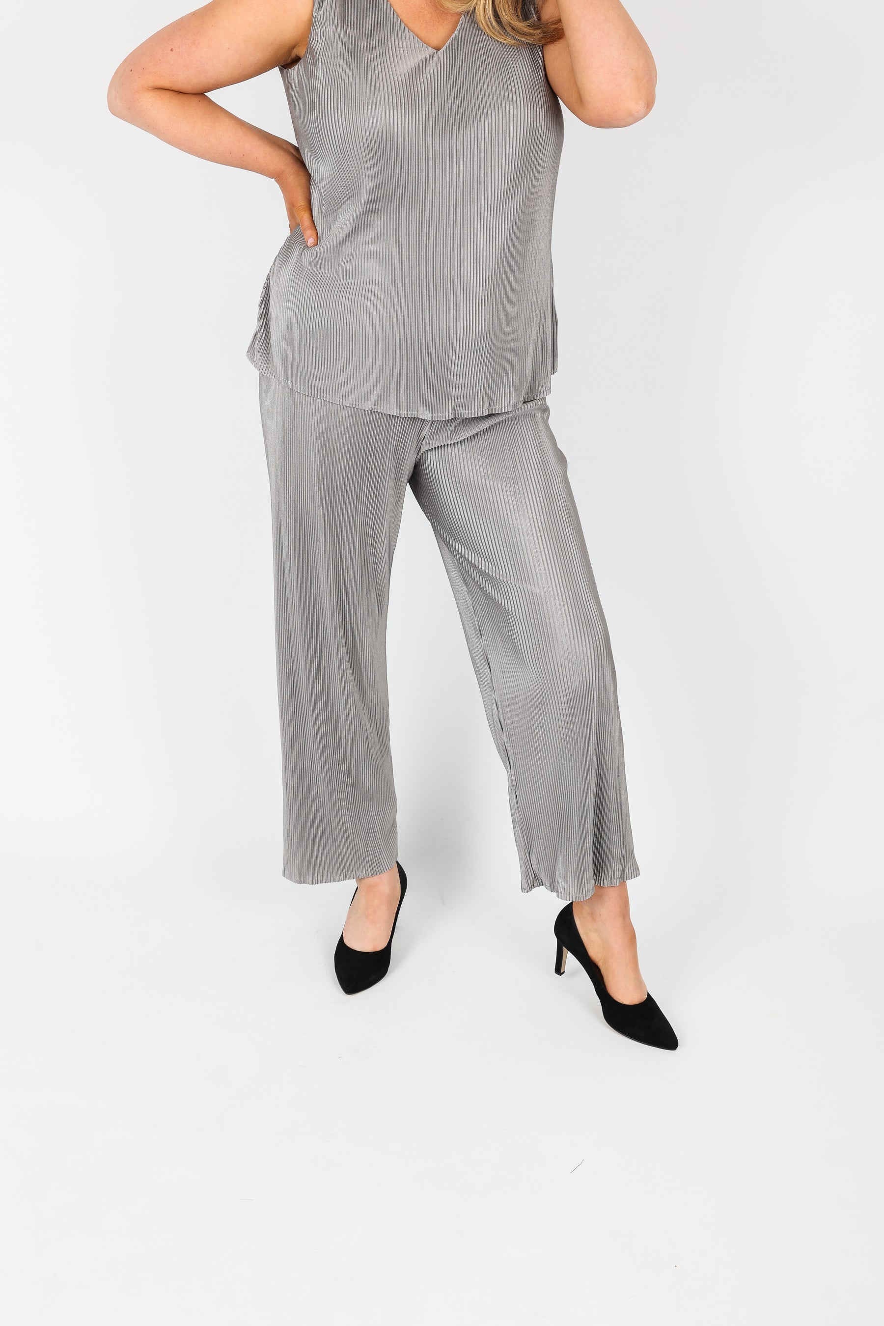 Mellomi Tina Plisse Trousers in Silver