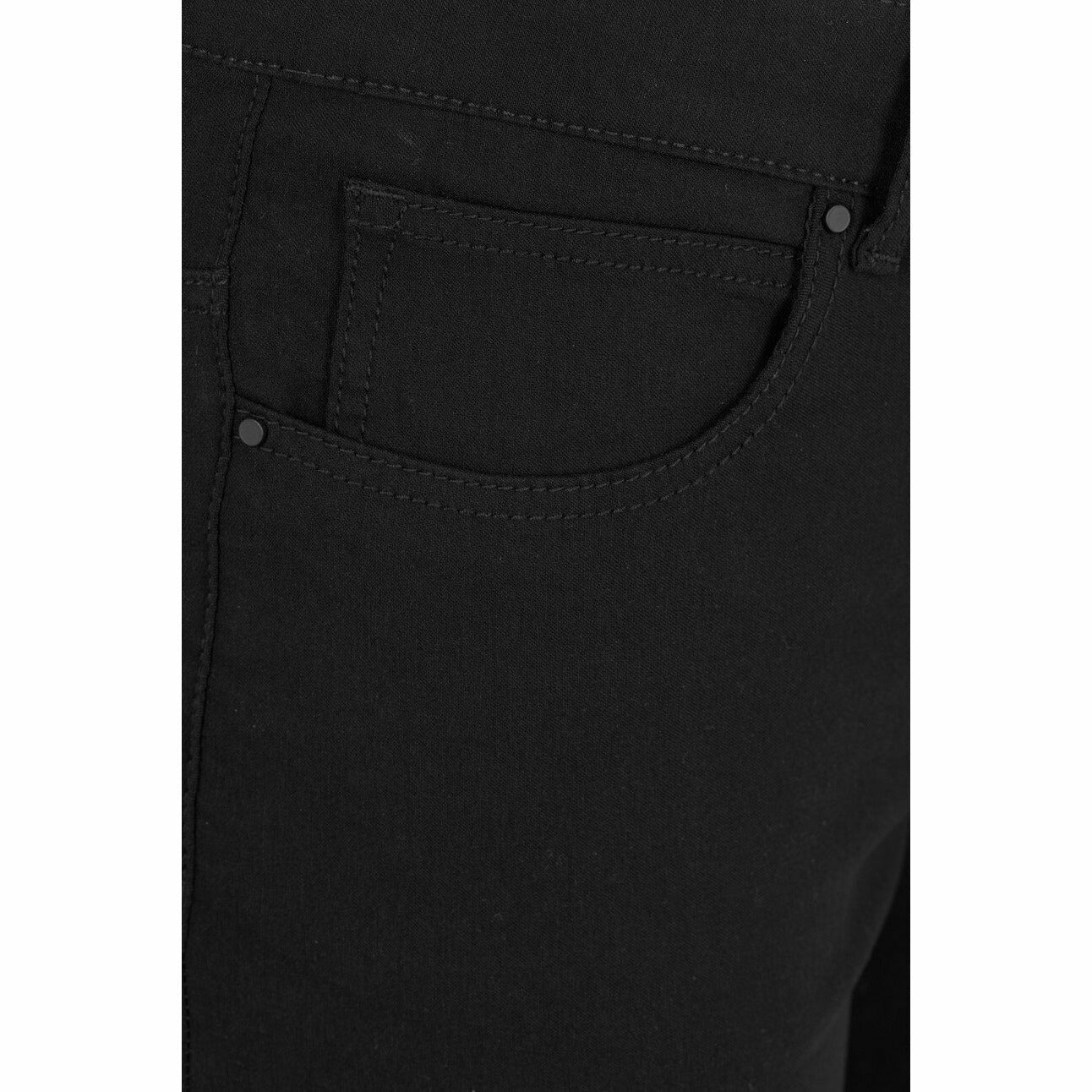 Zizzi Super Stretch Jeans in Black - Wardrobe Plus
