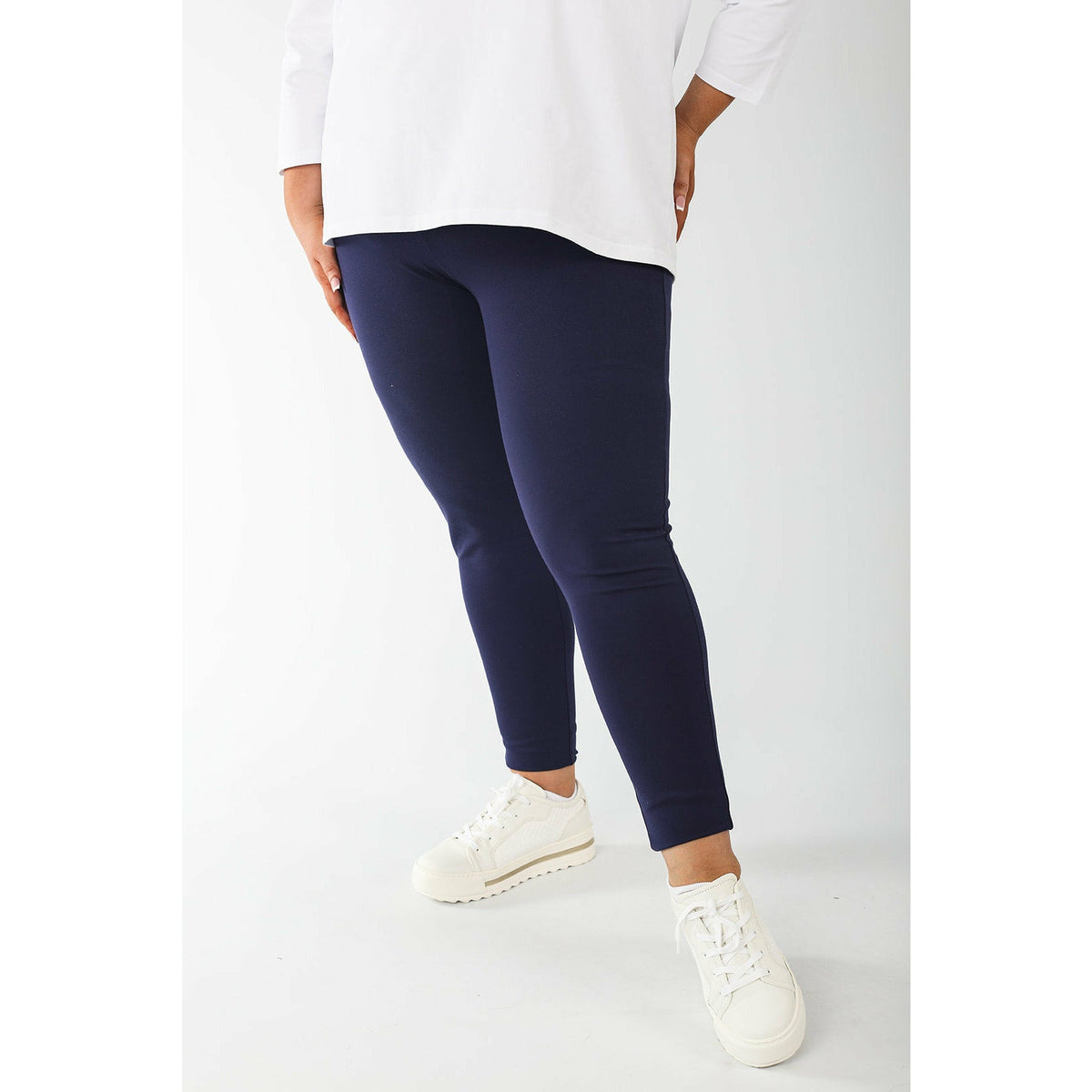 Mellomi Ruby Leggings in Navy - Wardrobe Plus