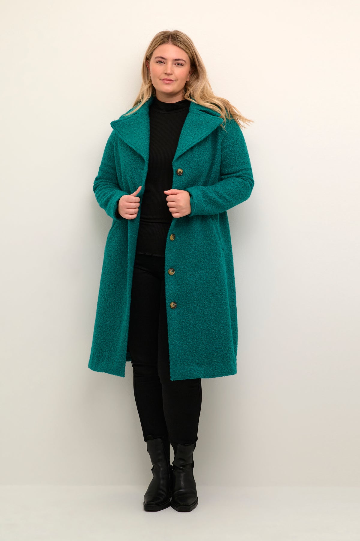 Kaffe Curve Anni Coat in Green