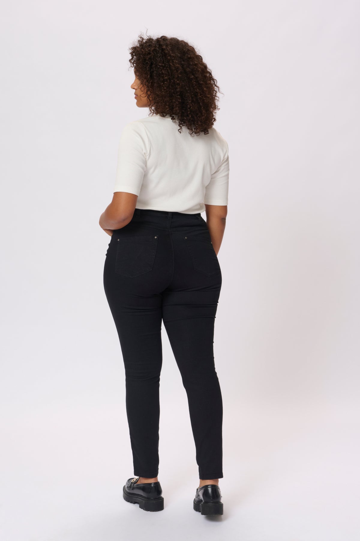 Kaffe Curve Willa Jeans in Black