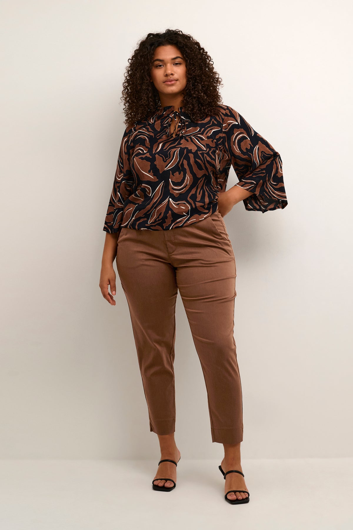 TINTED Trousers and Pants : Buy TINTED Brown Formal Pants For Women Online  | Nykaa Fashion