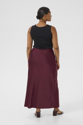 Kaffe Curve Hilla Skirt in Wine