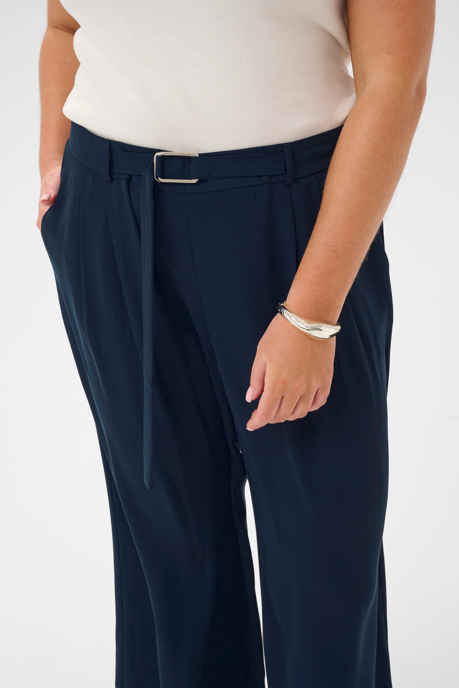 Kaffe Curve Ilia Trousers in Navy
