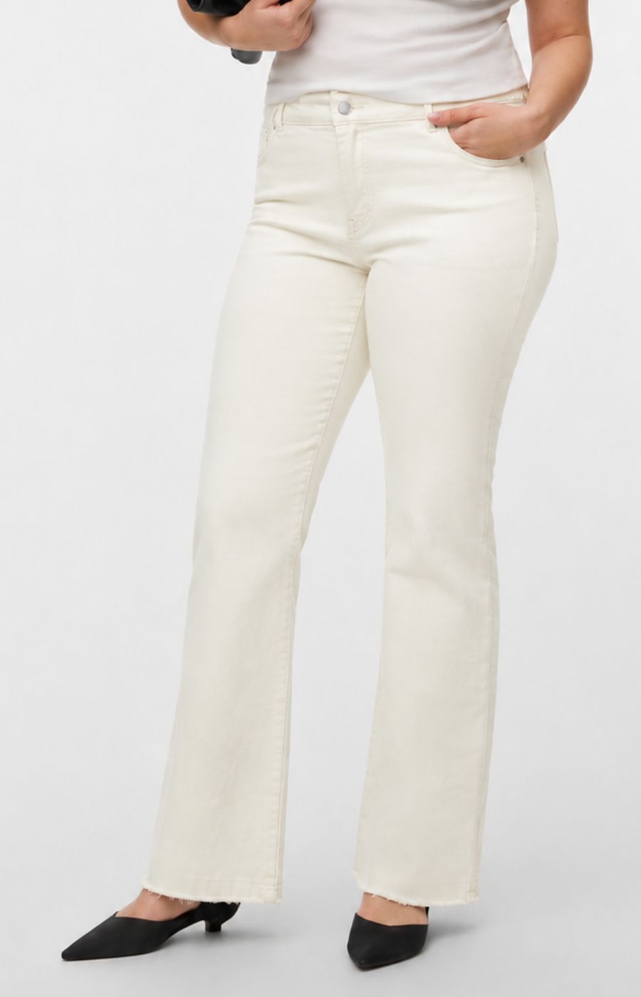 Vero Moda Curve Sheila Kick Flare Jean in White