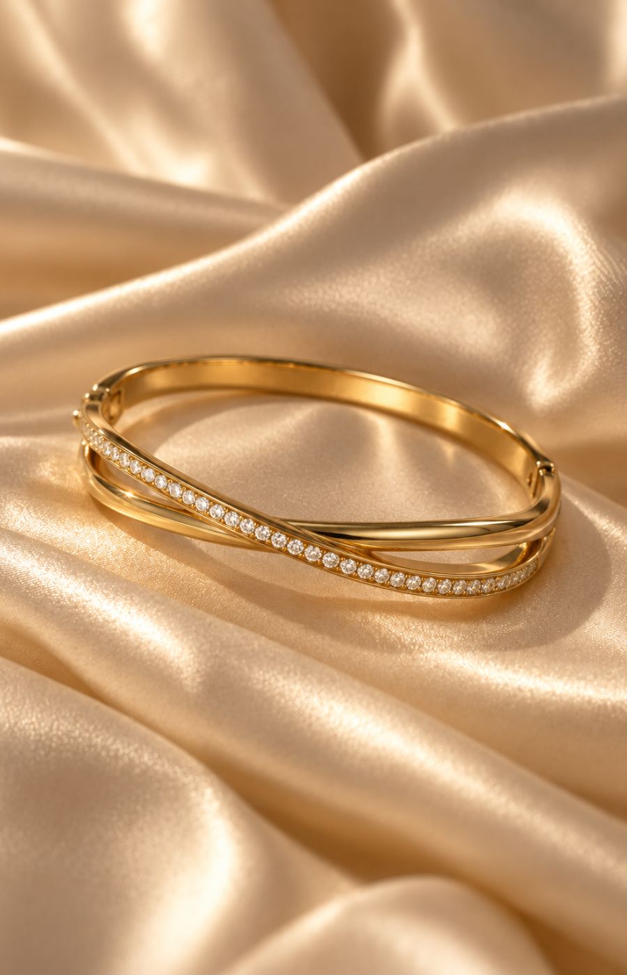Mandy Bracelet in Gold 2