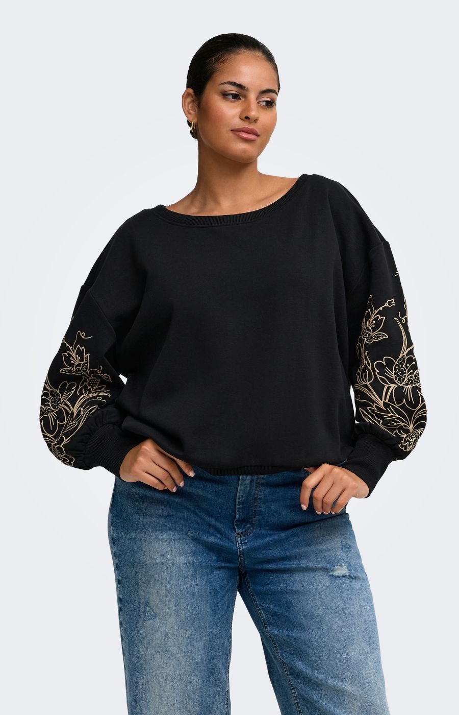 Only Carmakoma Deborah Sweater in Black