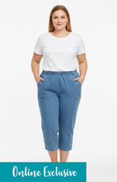 Lucie Crop Trousers in Light Denim