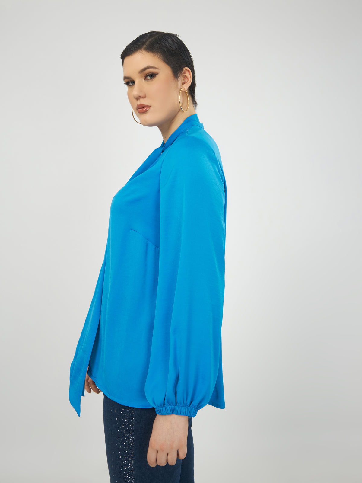 Mat Tie Neck Blouse in Turquoise