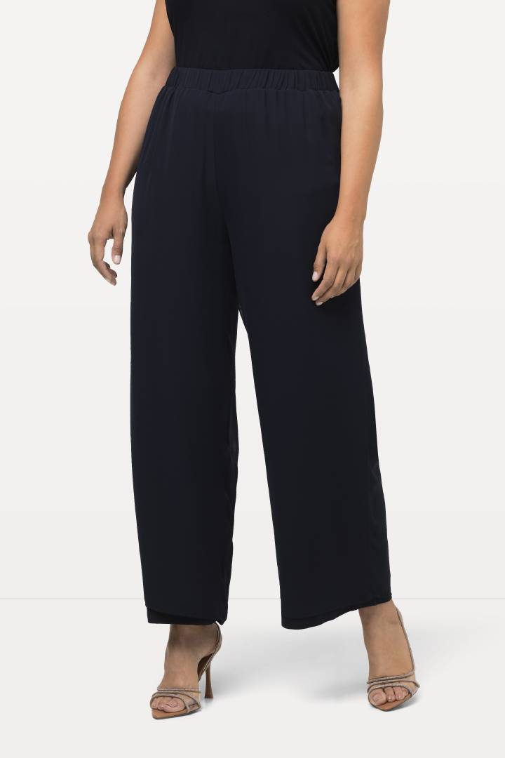 High waist wide leg trousers curvy in black, 24.99€