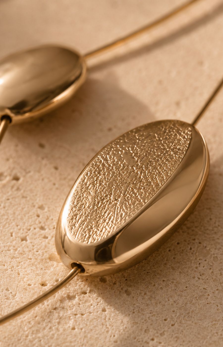Alma Necklace in Gold 