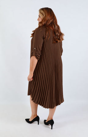 Amanda Dress in Brown 