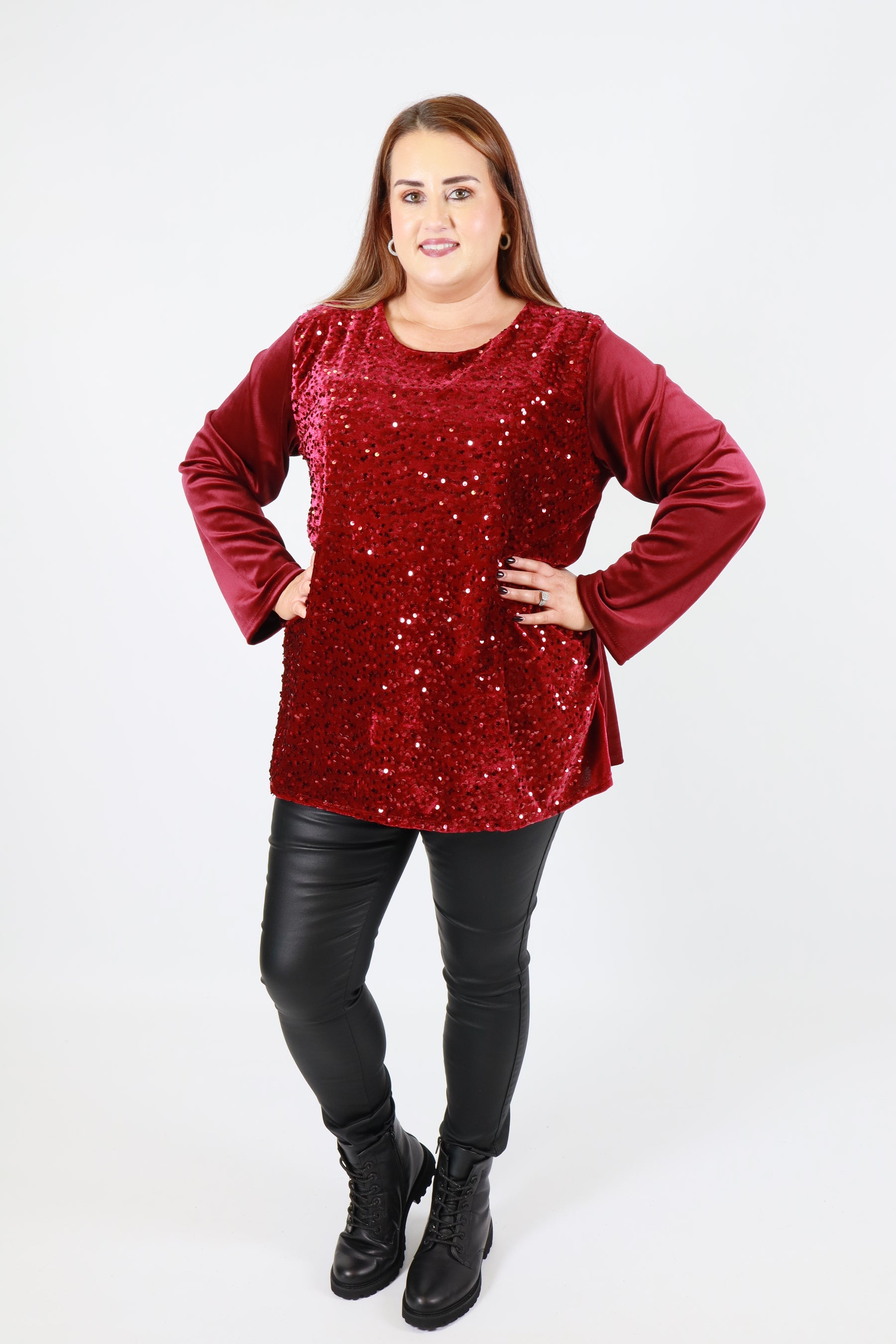 Ava Sequin Top in Wine
