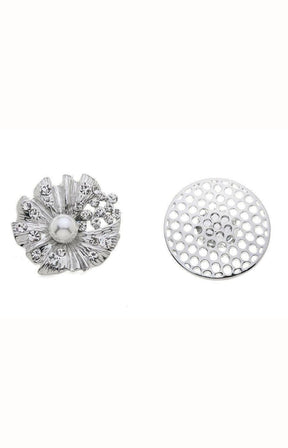 Bess Magnetic Brooch in Silver