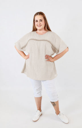 Betsy Blouse in Beige 