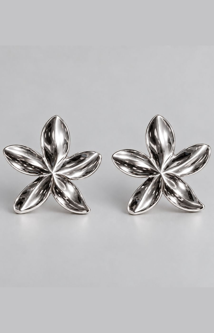 Calliope Earrings in Silver 