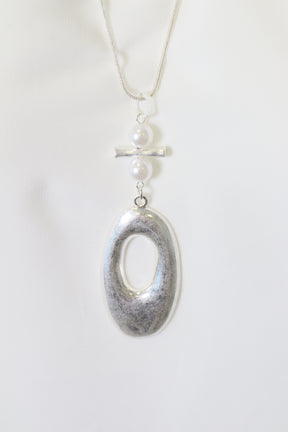 Caoimhe Necklace in Silver