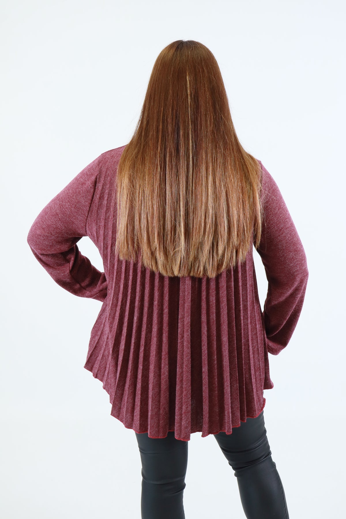 Connie Knit Pleated Blouse in Wine