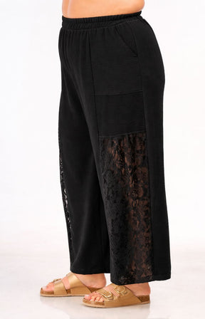 Curviss Wide Leg Trouser with Lace in Black 