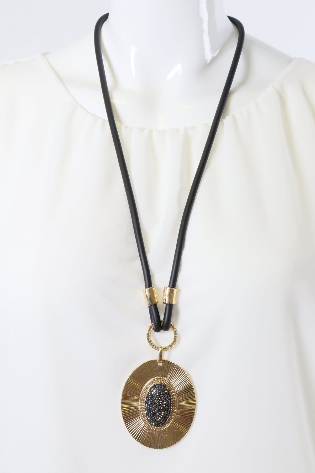 Dana Necklace in Gold