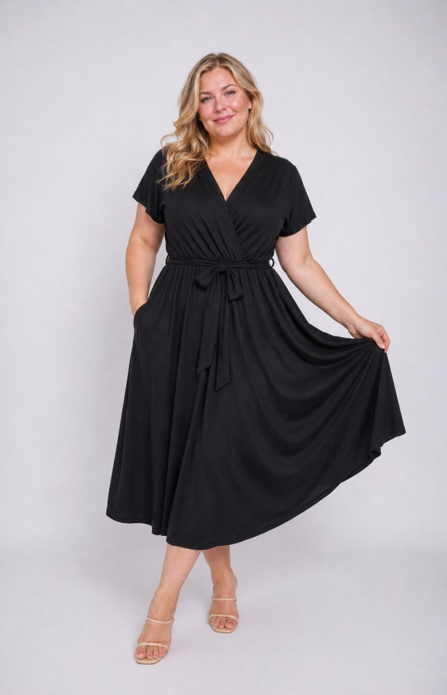 Dani Short Sleeve Dress in Black