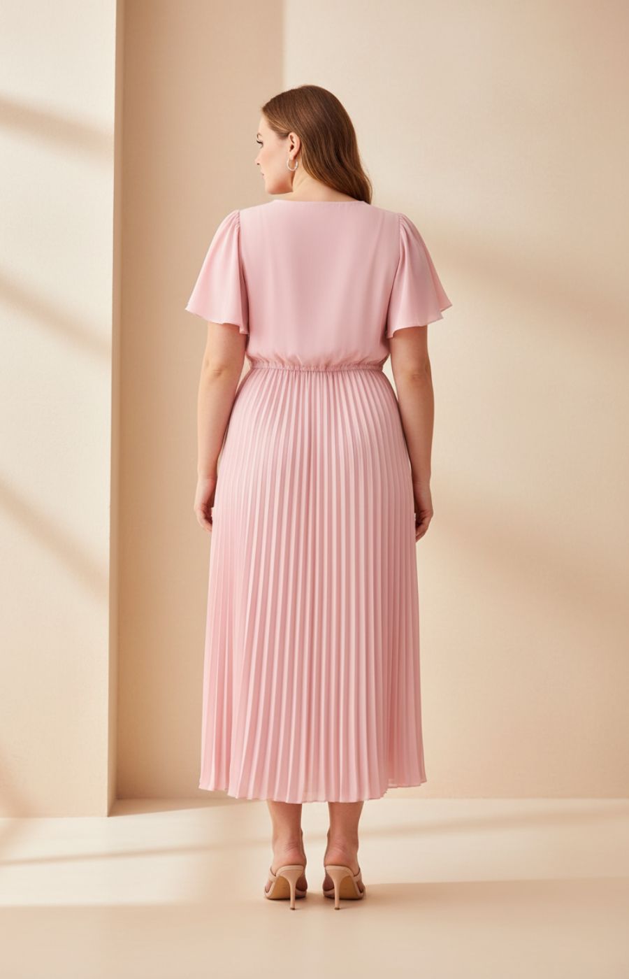 Daphne Dress in Light Pink 
