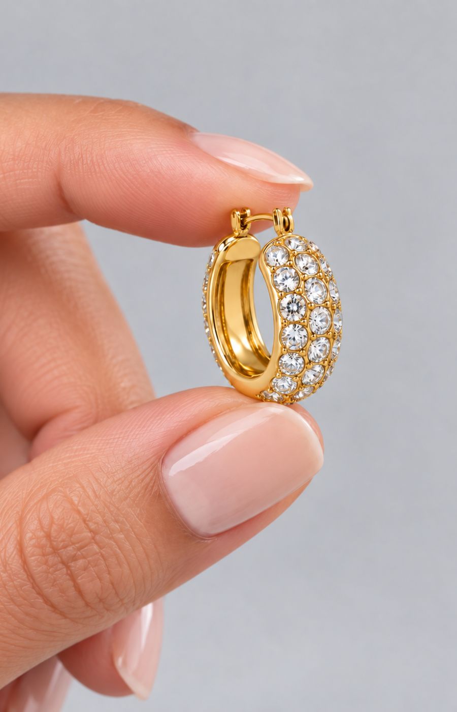 Elara Earrings in Gold 