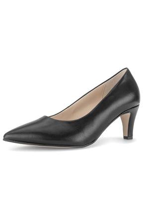 Gabor Court Shoe in Black