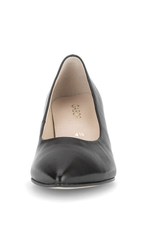 Gabor Court Shoe in Black