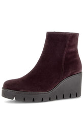 Gabor Wedge Heel Ankle Boots in Mulberry 