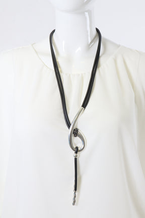 Gael Necklace in Silver