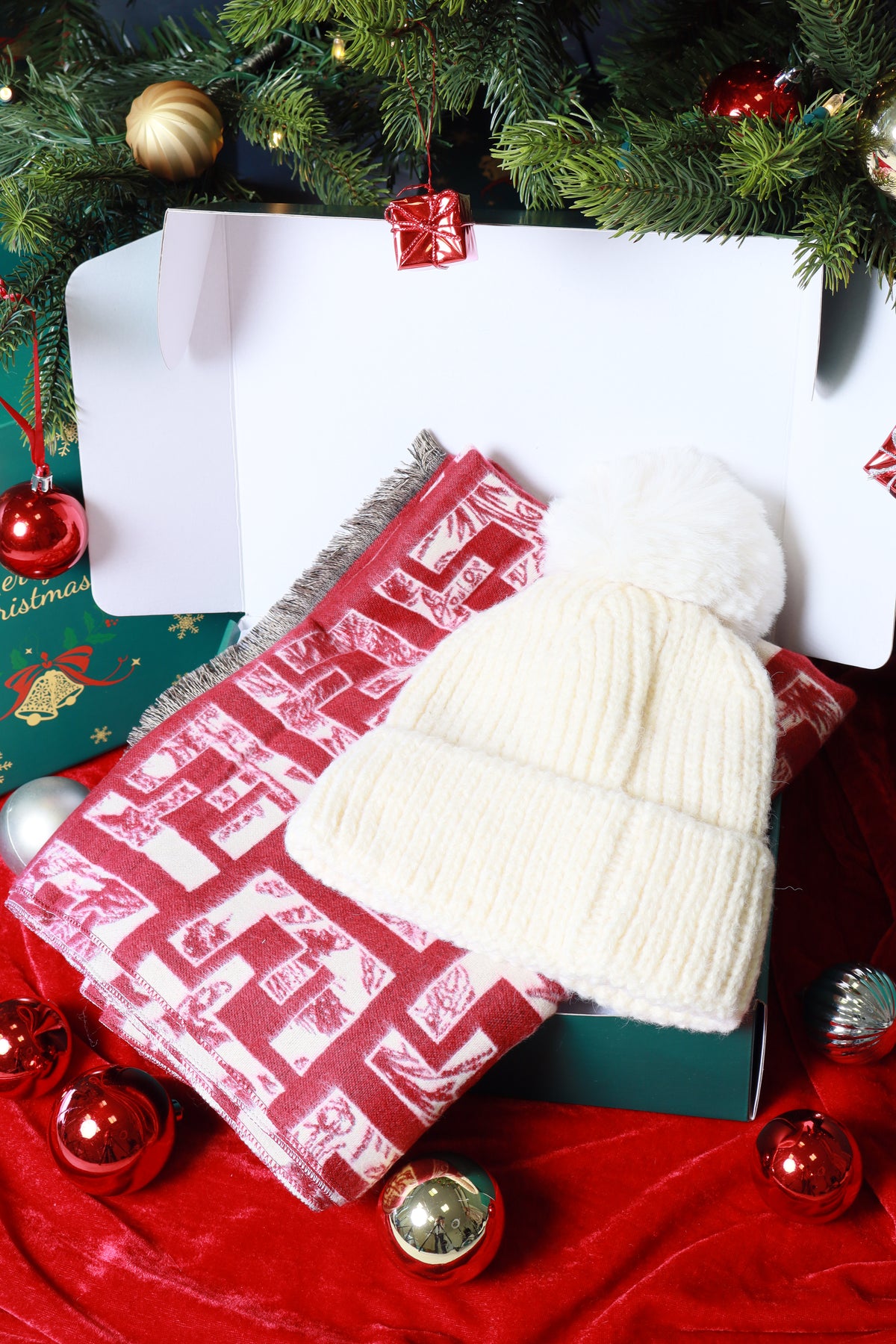Ginger Christmas Gift Box