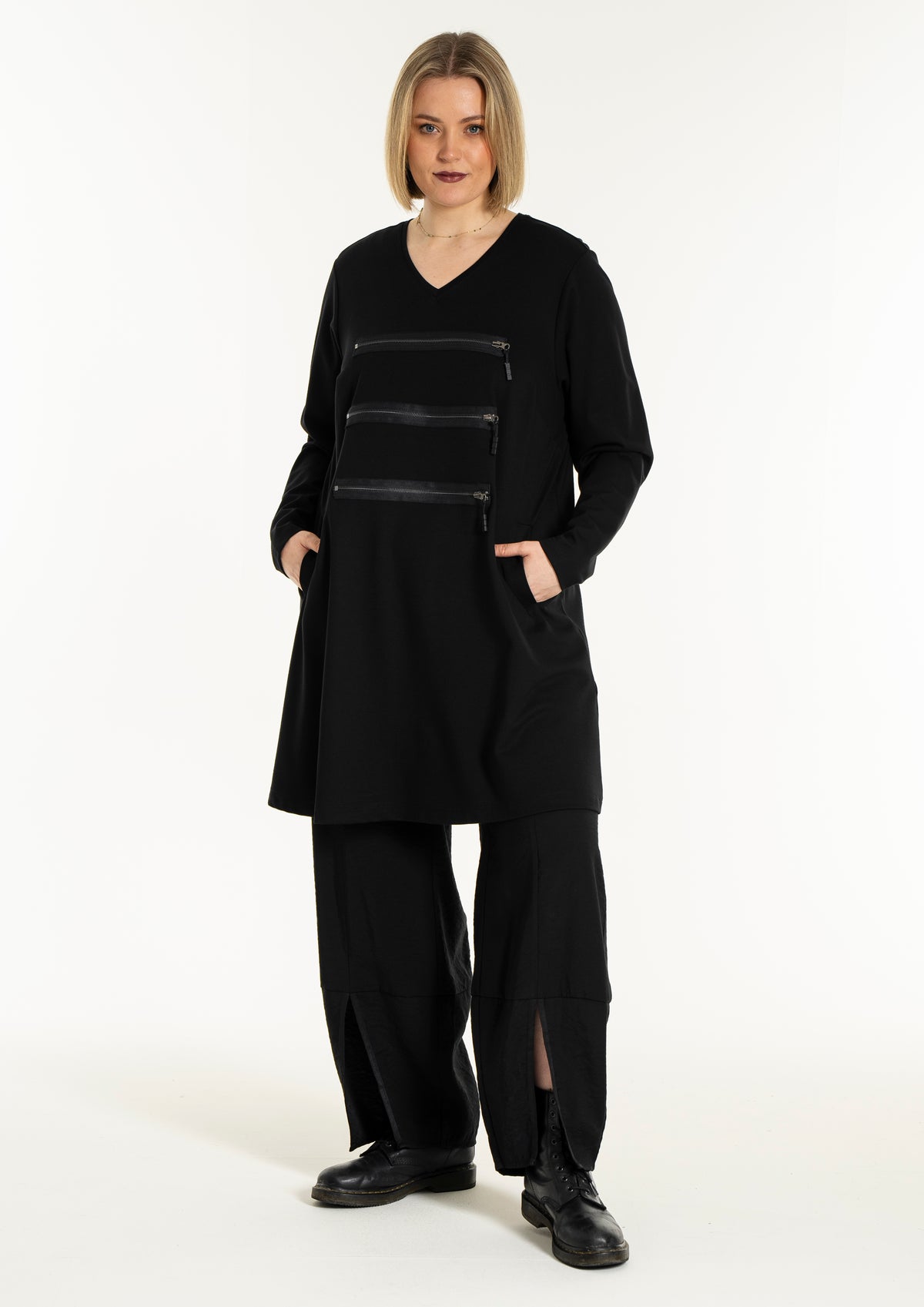 Gozzip Isla Tunic in Black