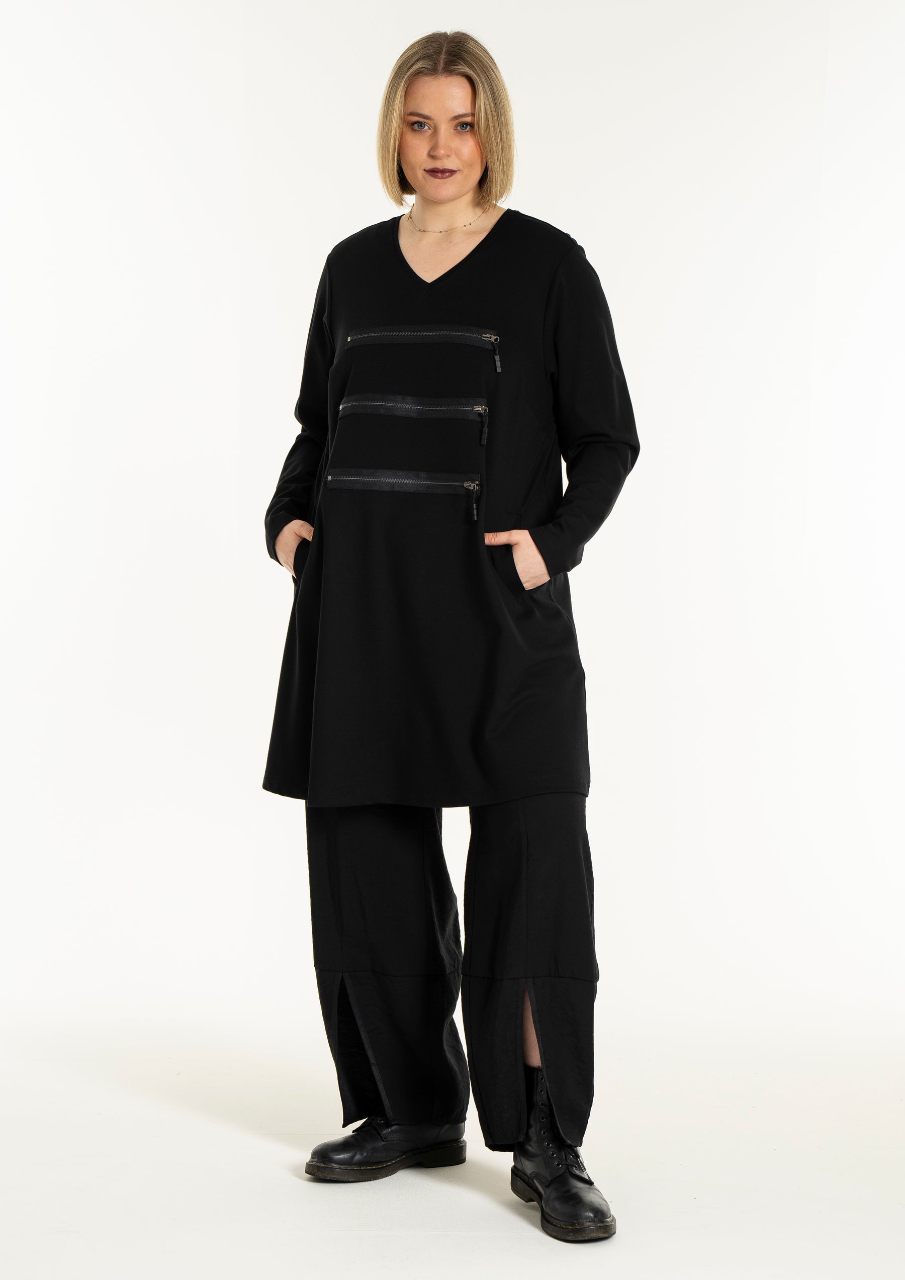 Gozzip Isla Tunic in Black