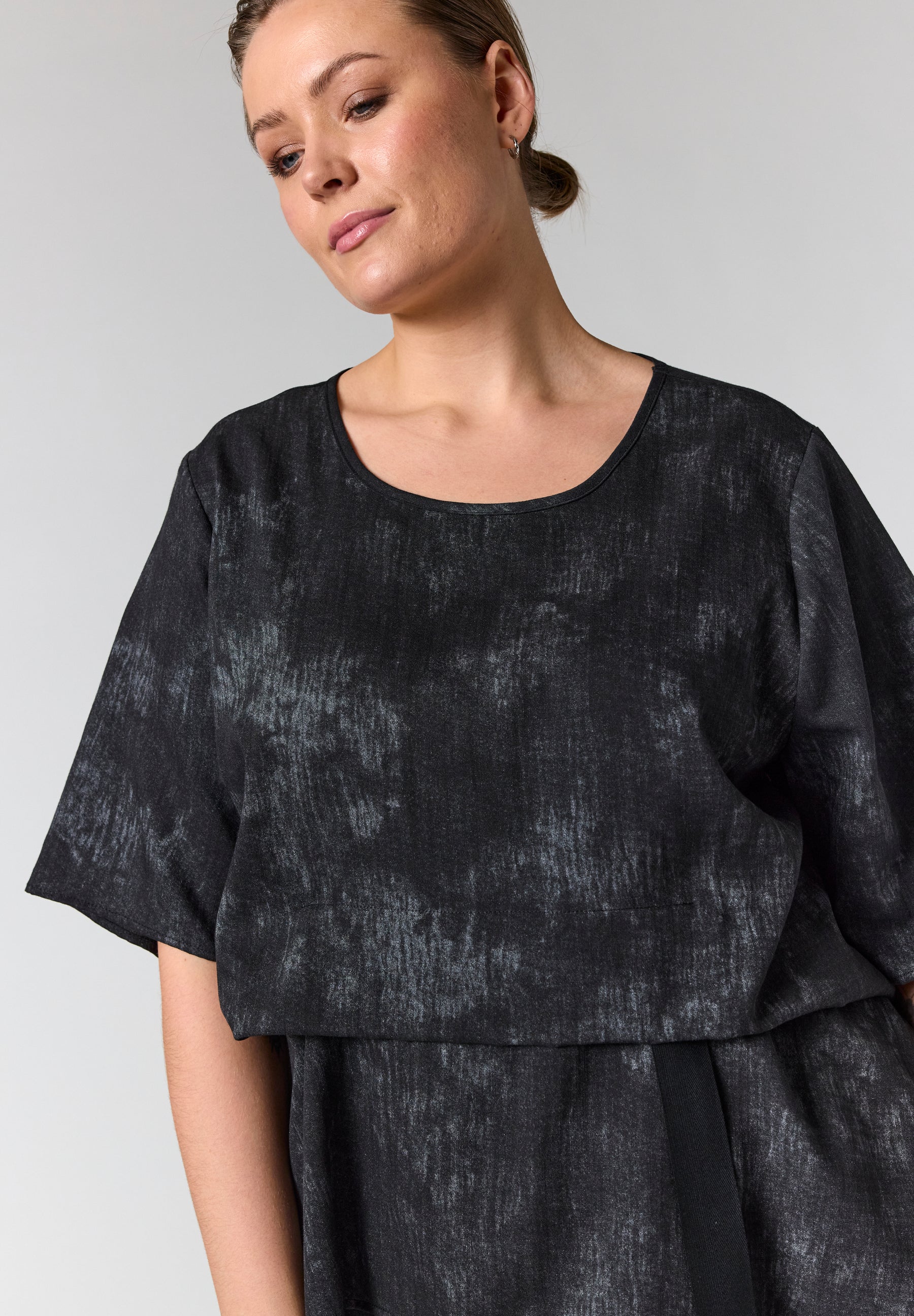 Gozzip Juliette Blouse in Black  