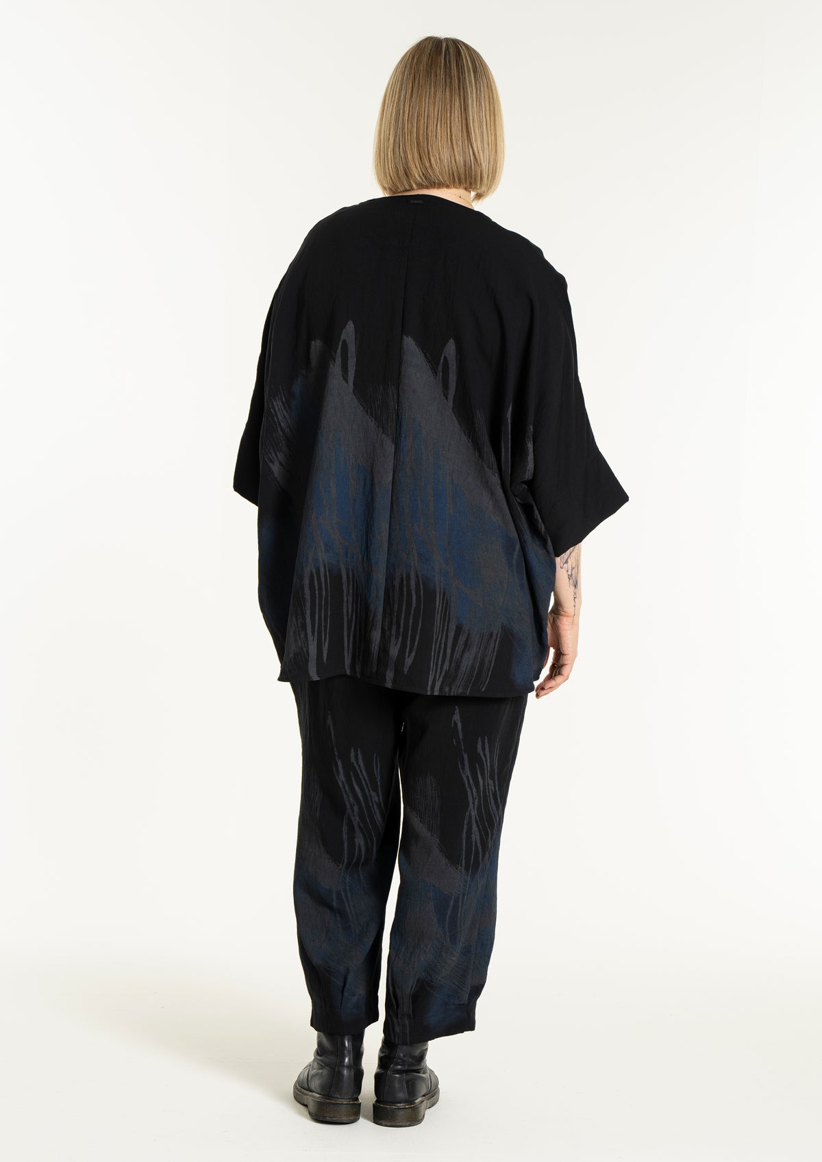 Gozzip Kleo Blouse in Black