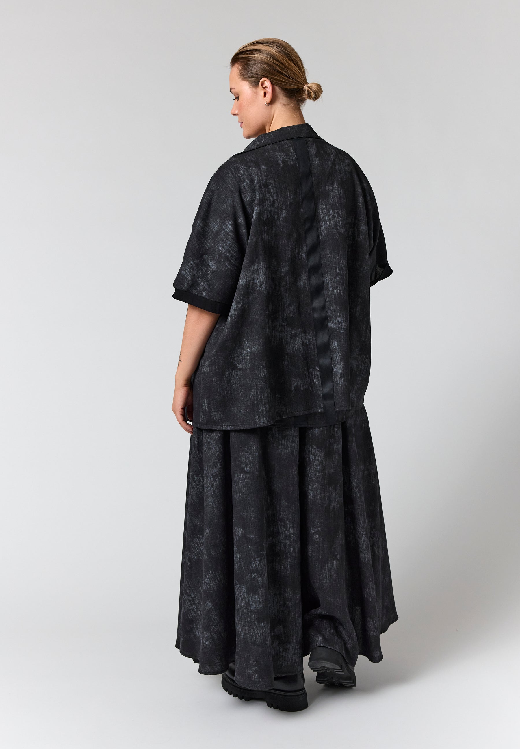 Gozzip Leona Jacket in Black 