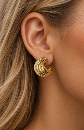 Grace Earrings in Gold 
