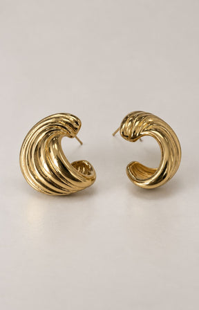 Grace Earrings in Gold 