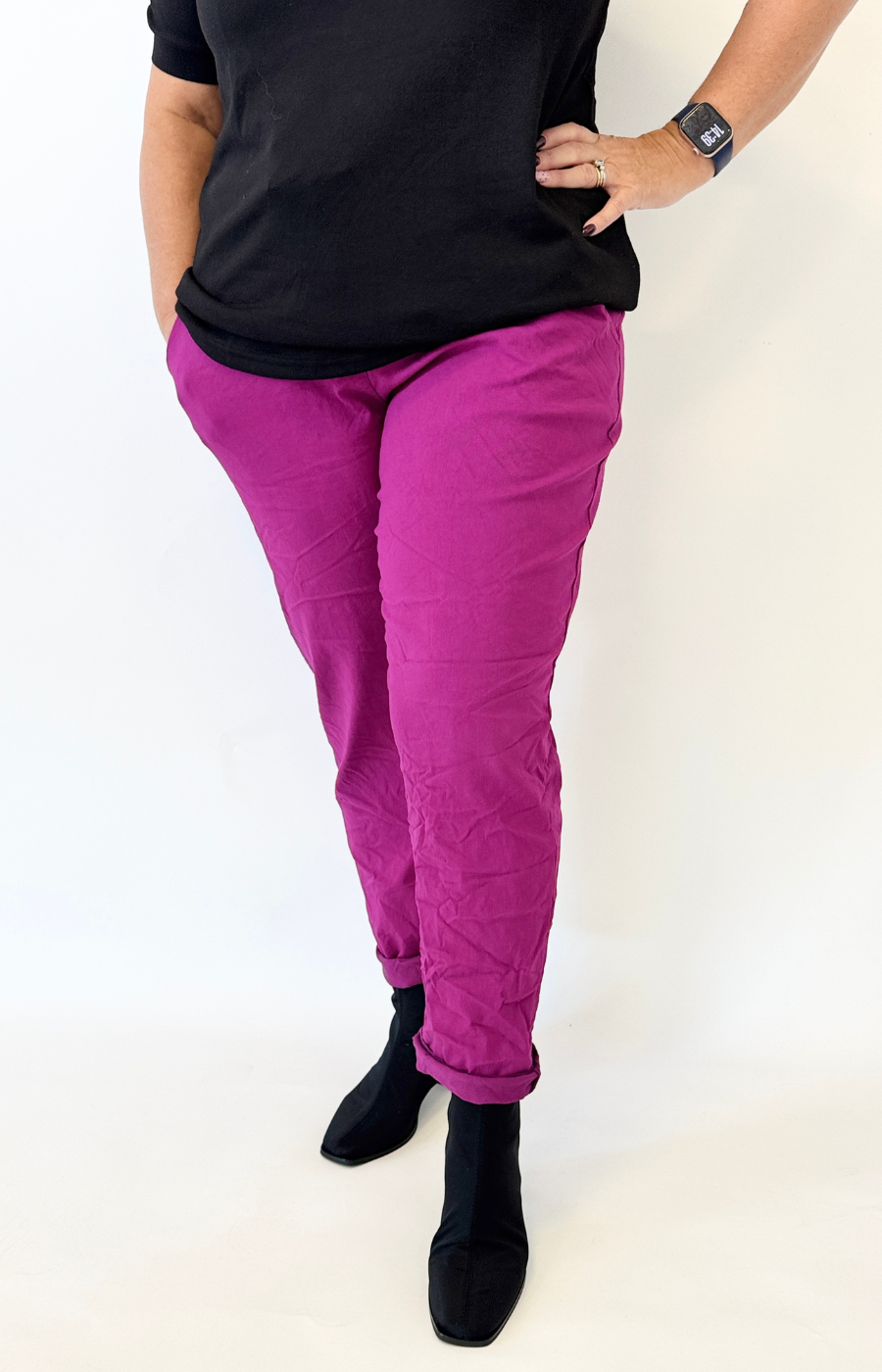 Grace Jogger in Magenta