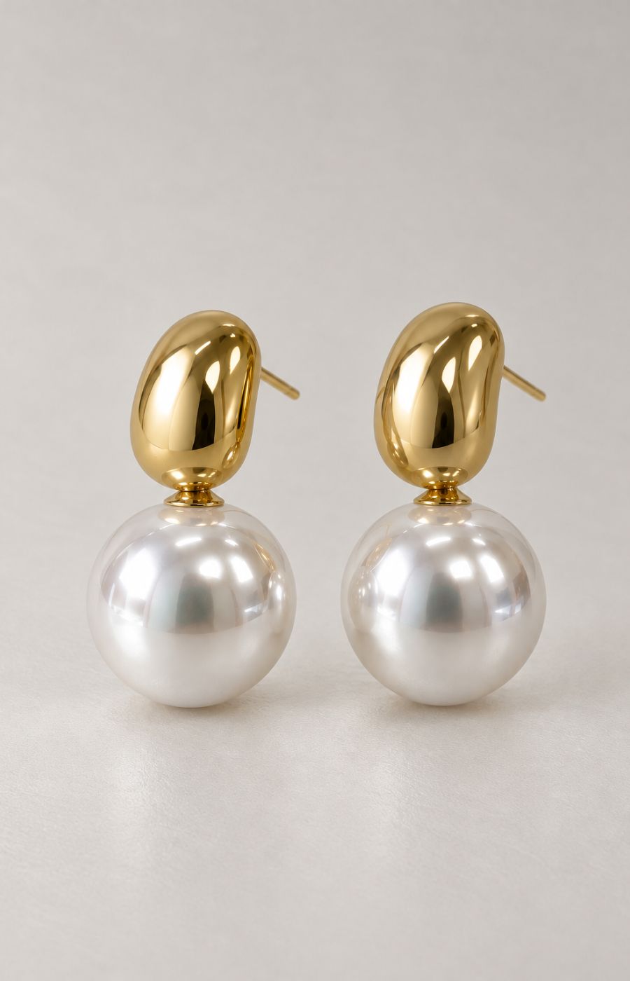 Gwen Earrings in Gold 