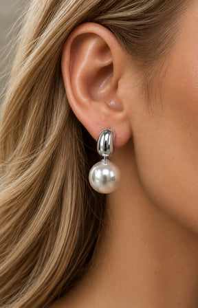 Gwen Earrings in Silver 