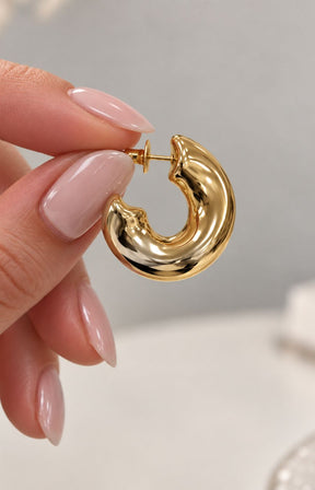 Honora Earrings in Gold 
