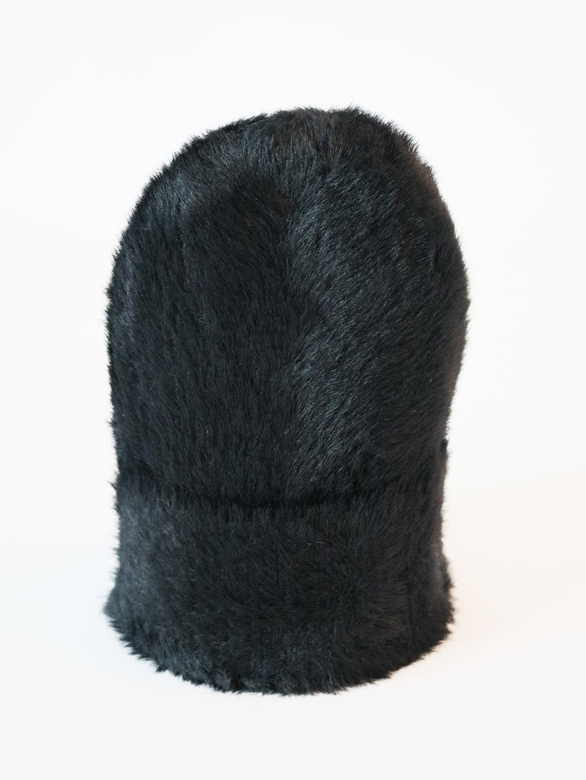 Lorraine Cosy Hat in Black
