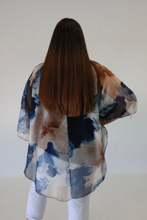 Layla Blouse in Navy