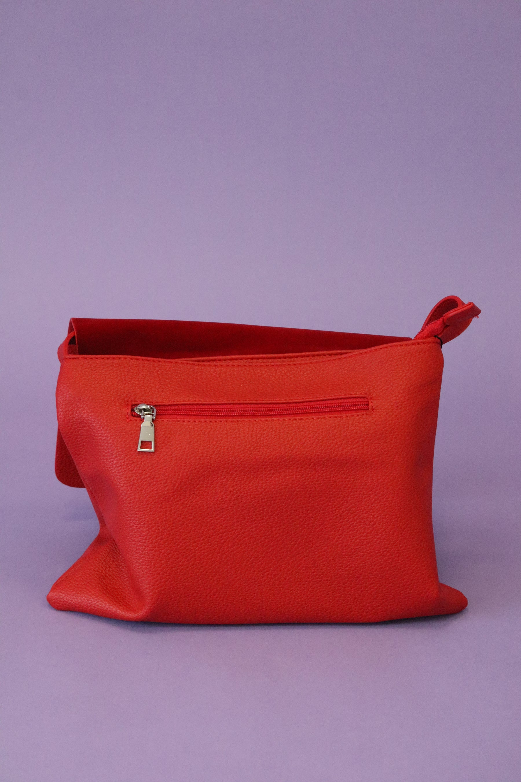 Gia Crossbody Bag in Red