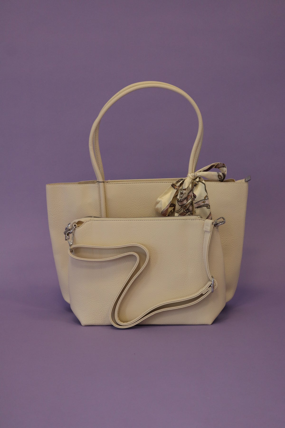 Bonnie Tote Handbag in Cream