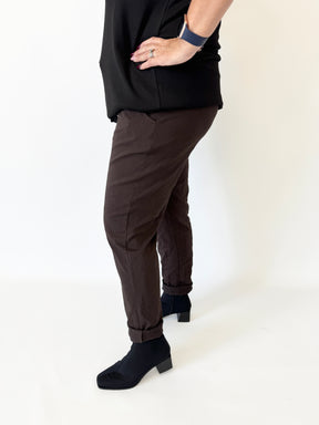 Grace Jogger in Brown